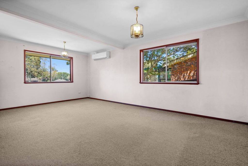 Sold - 21 Holburn Crescent - New Property in Kings Langley - Real Estate by Kim McChlery