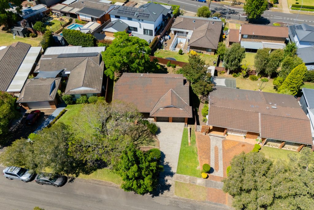 Sold - 21 Holburn Crescent - New Property in Kings Langley - Real Estate by Kim McChlery