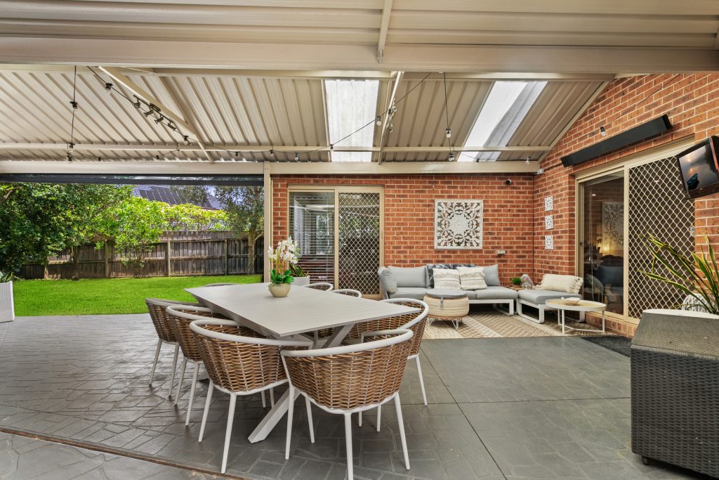 Sold - 7 Calais Place - New Property in Castle Hill - Real Estate by Peter Pokorny