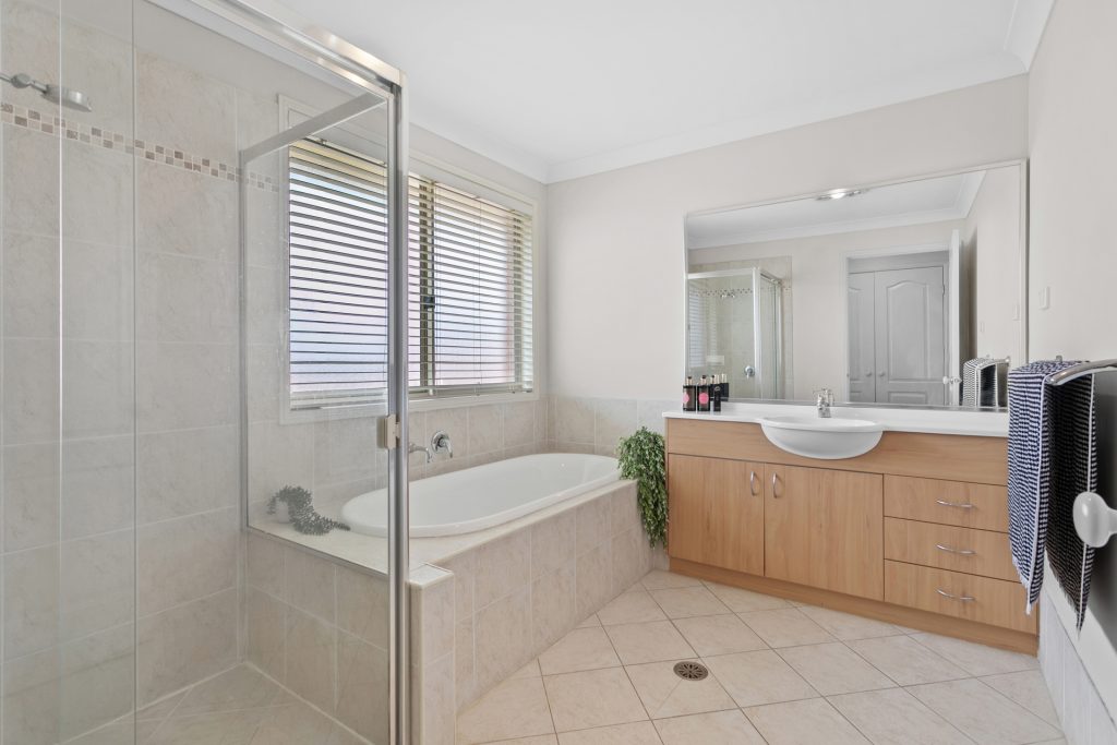 Sold - 7 Calais Place - New Property in Castle Hill - Real Estate by Peter Pokorny
