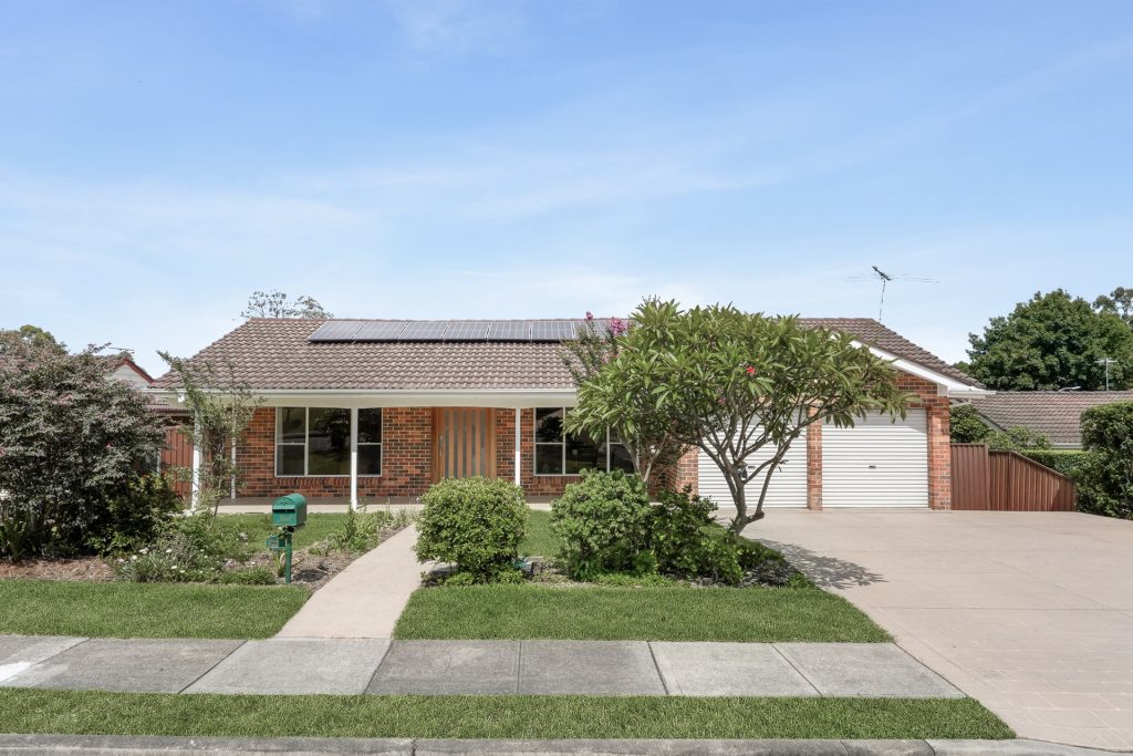 26 Exeter Grove, Kings Langley
