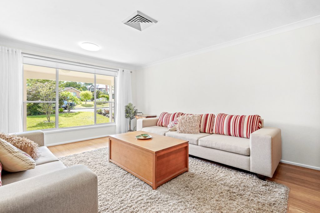 Sold - 26 Exeter Grove - New Property in Kings Langley - Real Estate by Kim McChlery