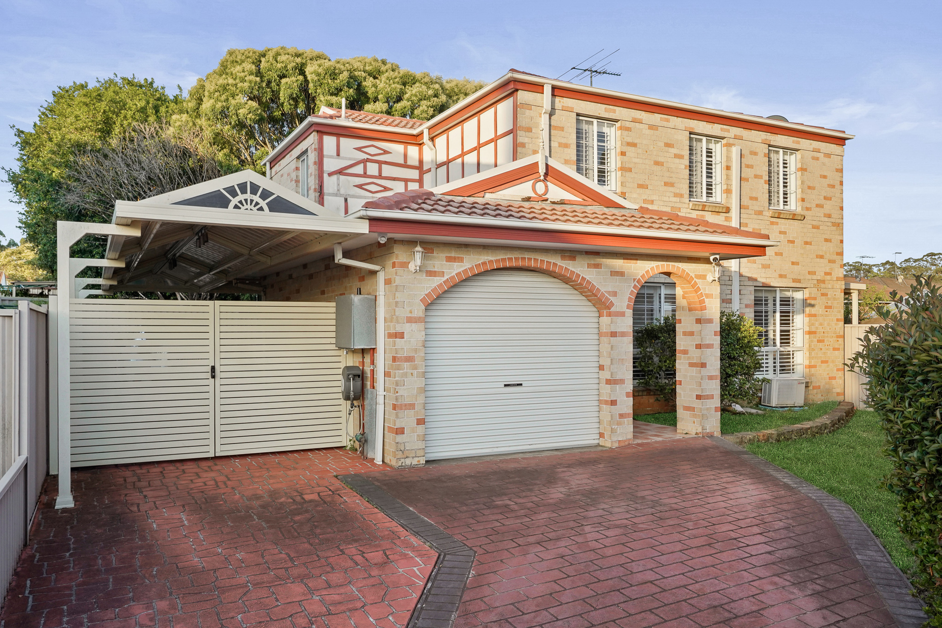 Sold - 192 James Cook Drive - New Property in Kings Langley - Real Estate by Kim McChlery