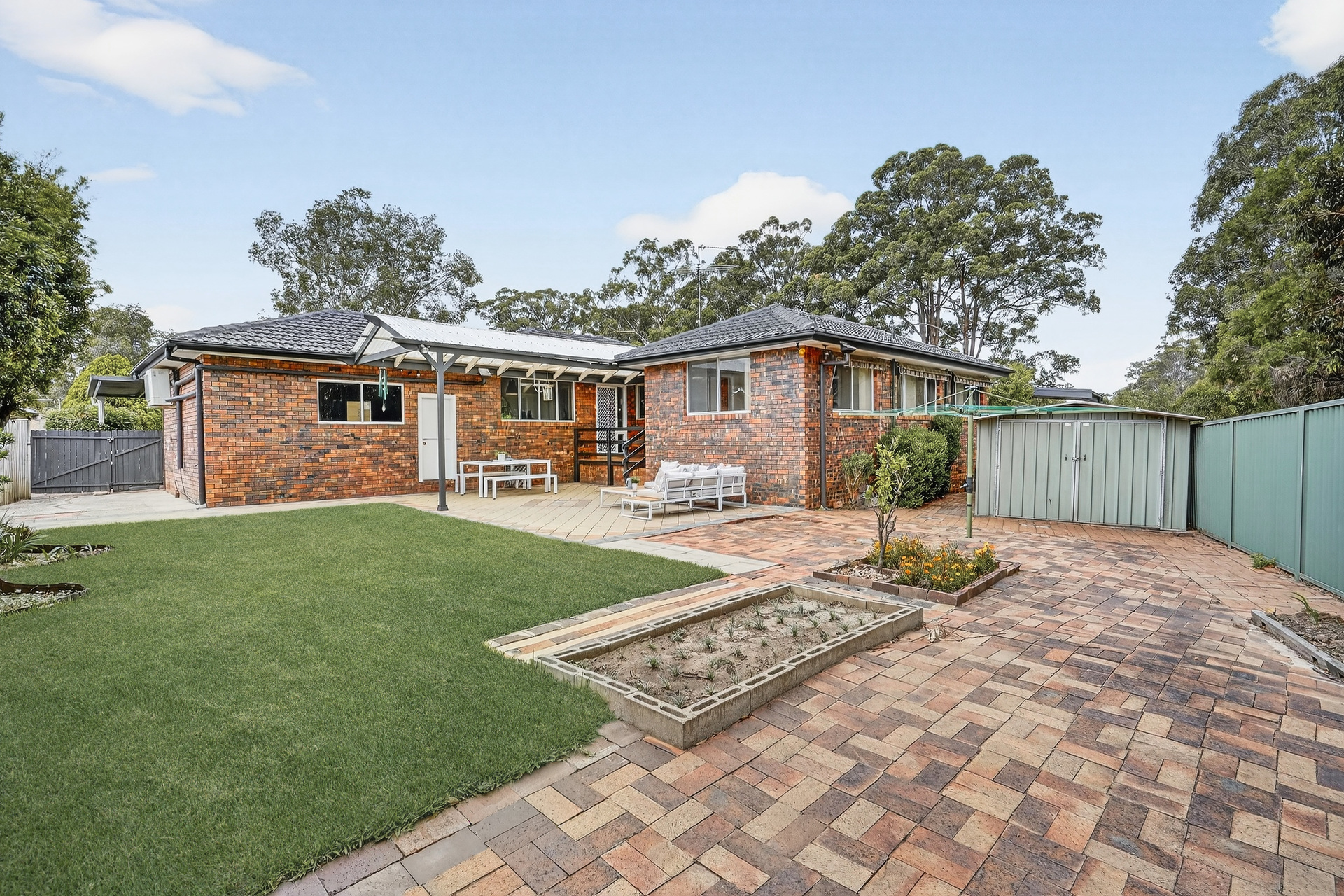 Sold - 76 Rosina Crescent - New Property in Kings Langley - Real Estate by Kim McChlery