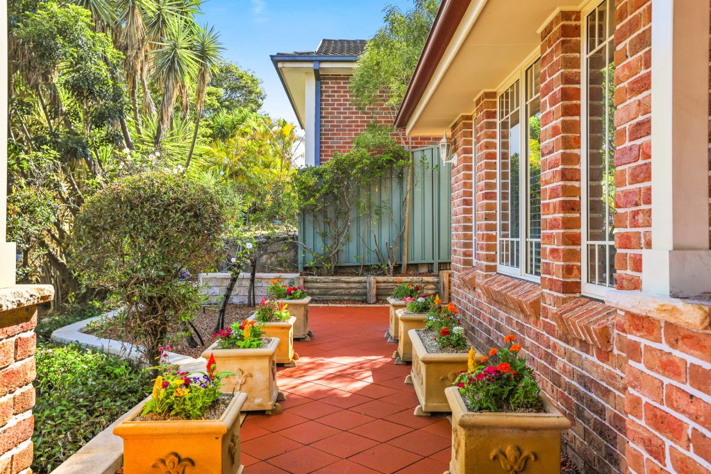 Sold - 106 Bella Vista Drive - New Property in Bella Vista - Real Estate by Maree McCrorie