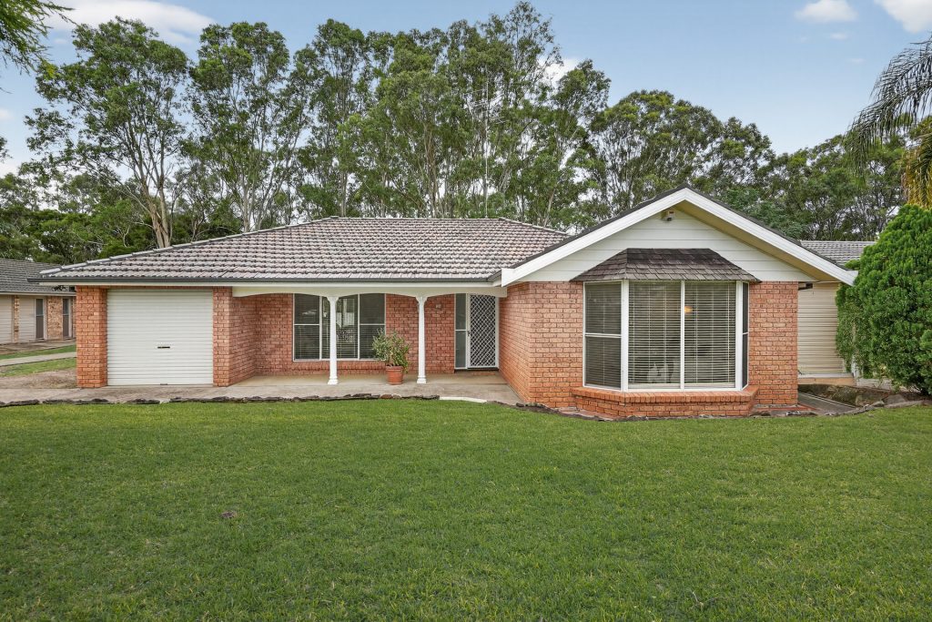 22 Hale Crescent, South Windsor