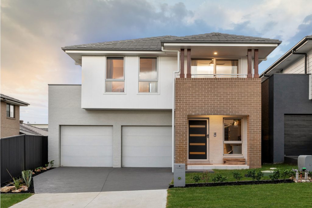 4 Myrtle Crescent (Gables), Box Hill