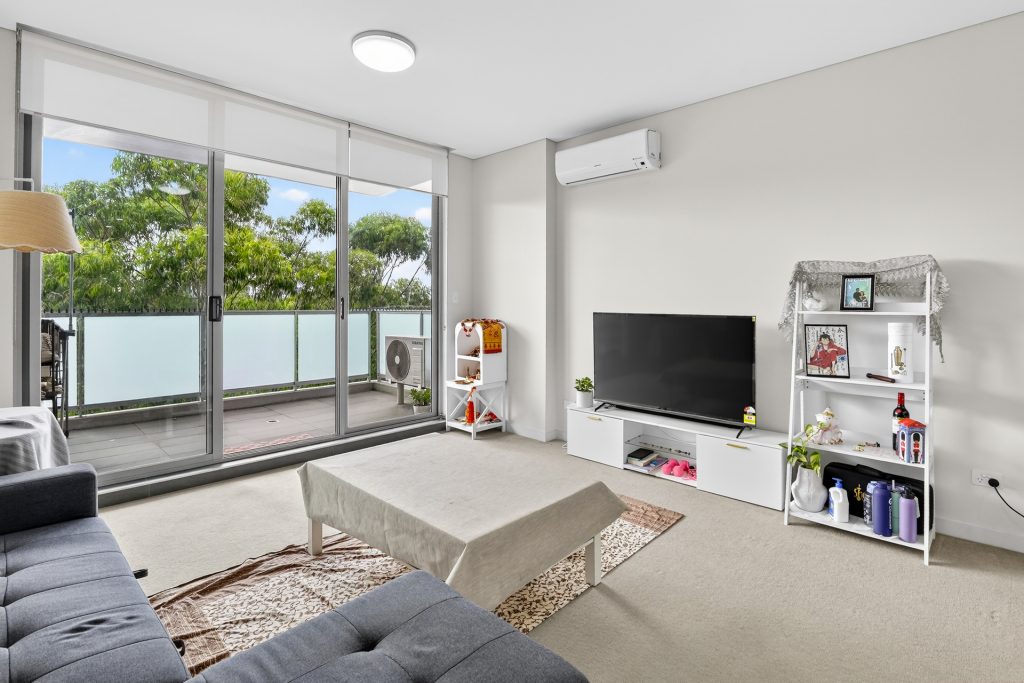 501/27 Dressler Court, Merrylands