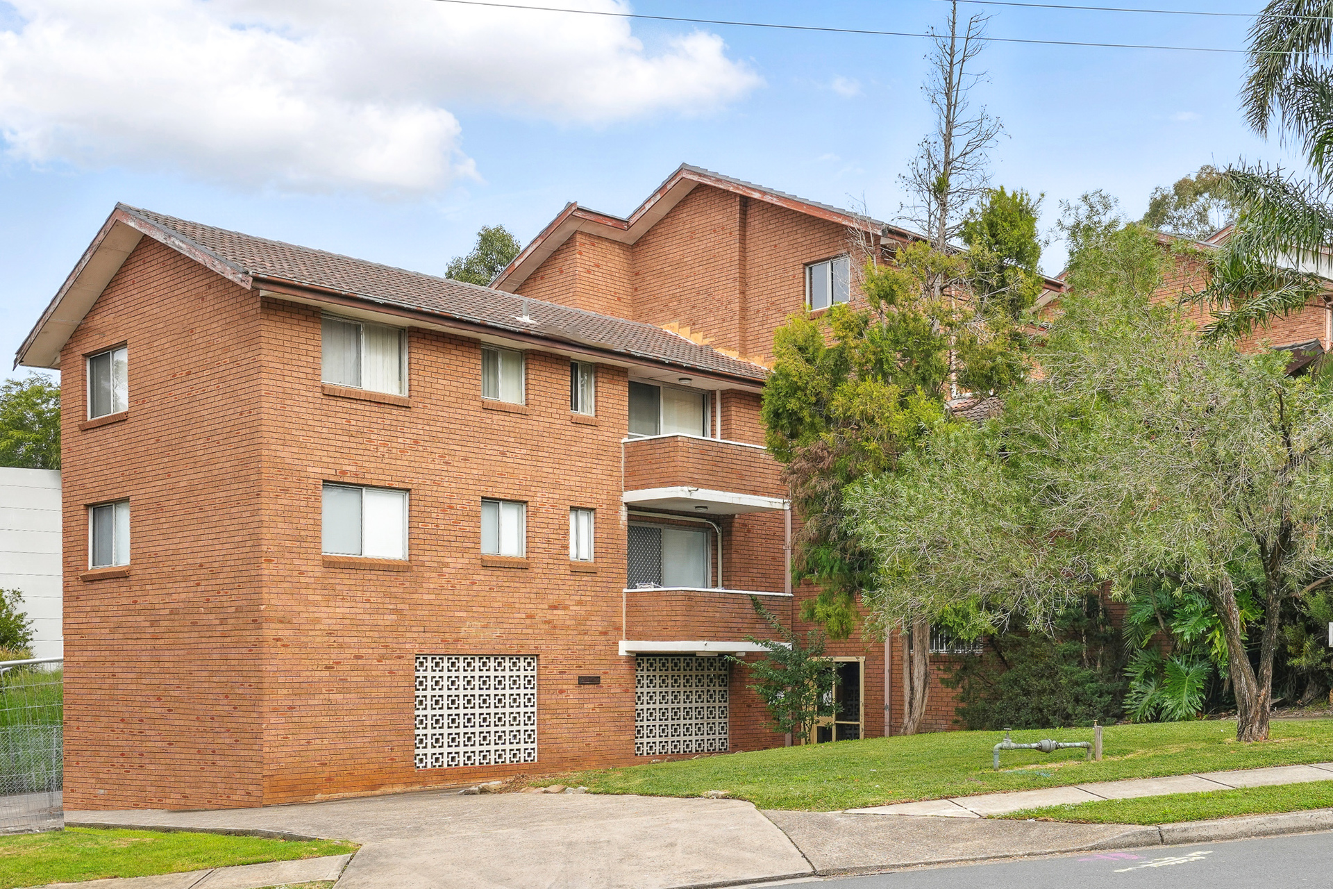 Sold - 11/18 Crown Street - New Property in Granville - Real Estate by Sam Dehaiby