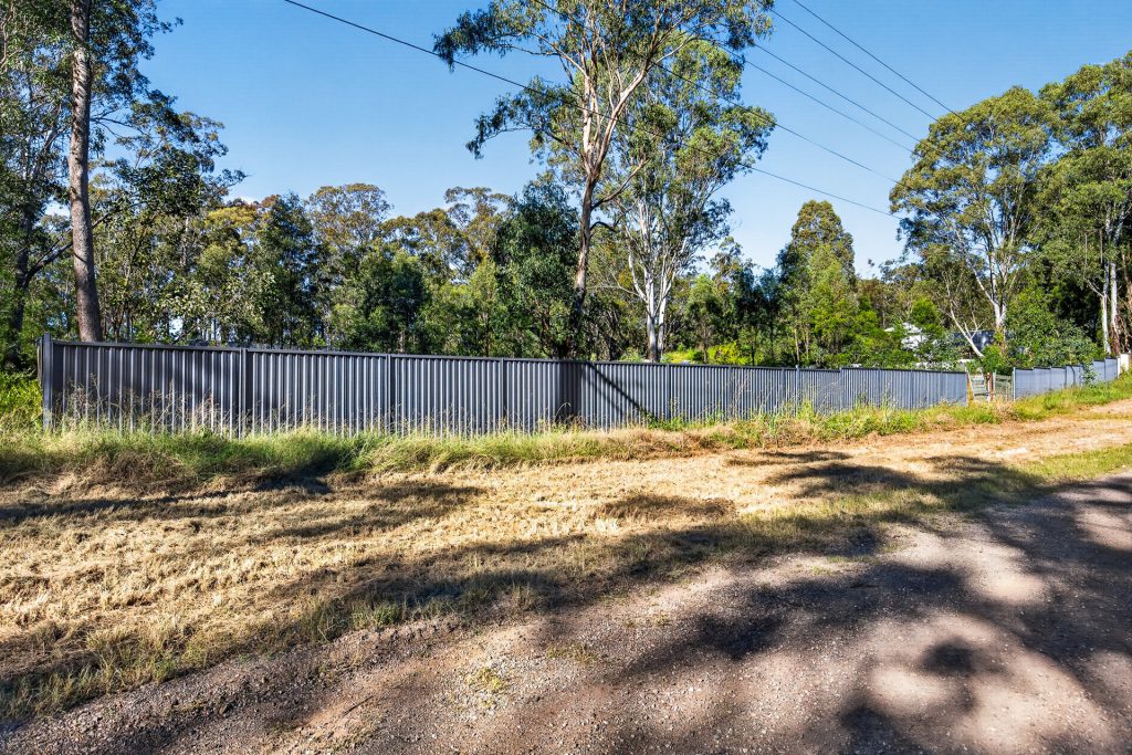 For Sale - 42-43 Melbourne Road - New Property in Grantham Farm - Real Estate by Julie Grigg
