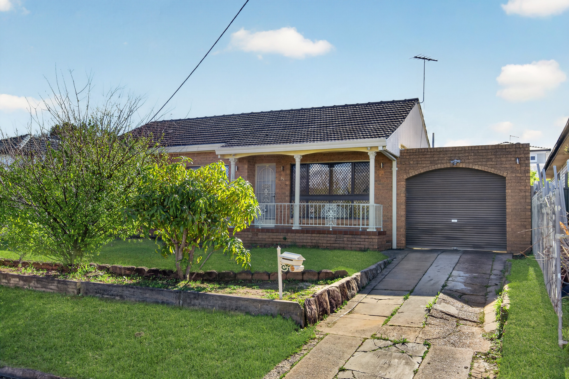 Auction - 15 Orchid Road - New Property in Old Guildford - Real Estate by Cindy Luu