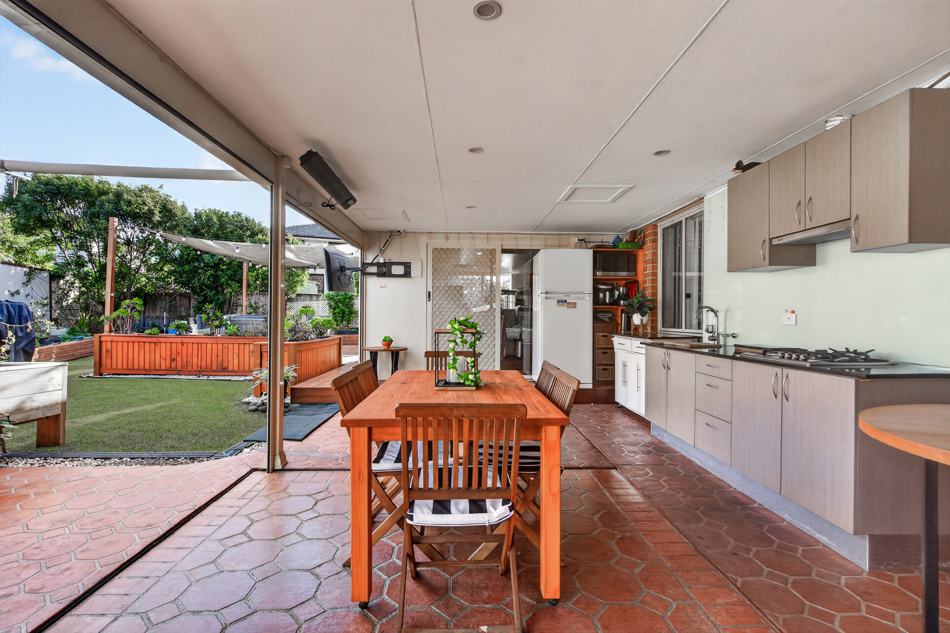 For Sale - 8 Coringle Place - New Property in Woodcroft - Real Estate by Sam Yazdi