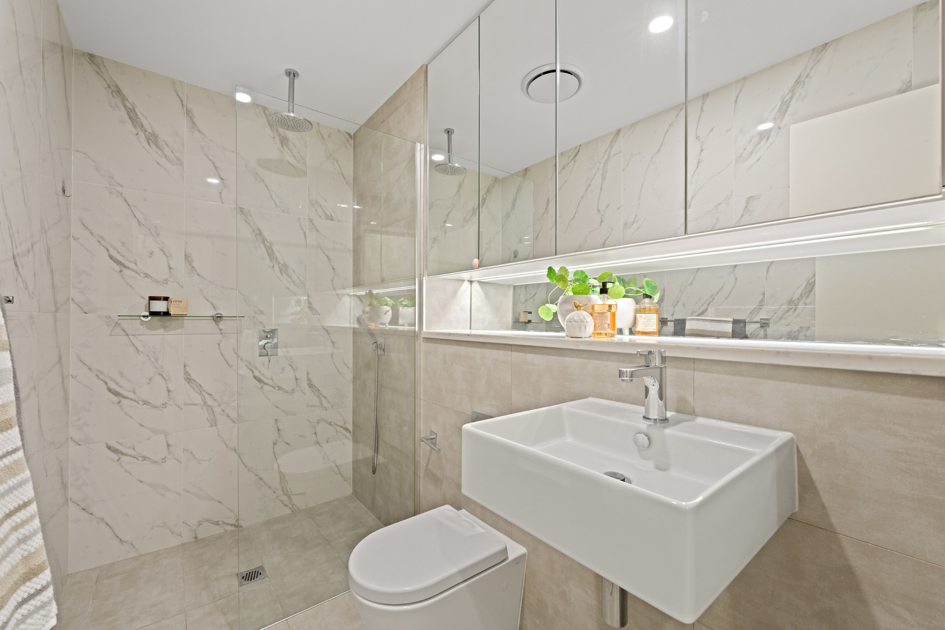 Auction - 28/10-14 Hazlewood Place - New Property in Epping - Real Estate by Kate Pan