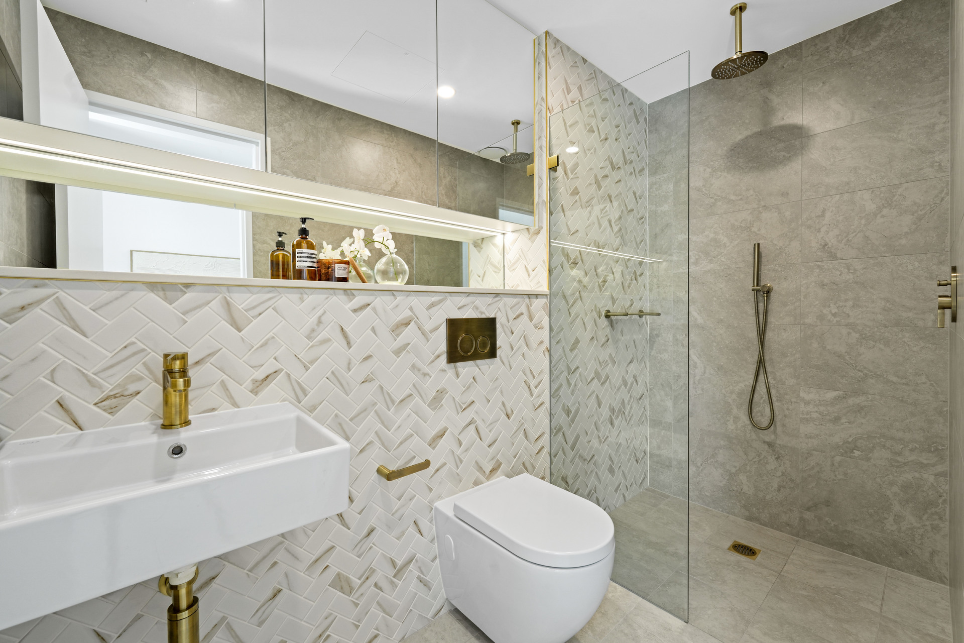 For Sale - 29/9-19 Second Avenue - New Property in Eastwood - Real Estate by Teena Vaughan