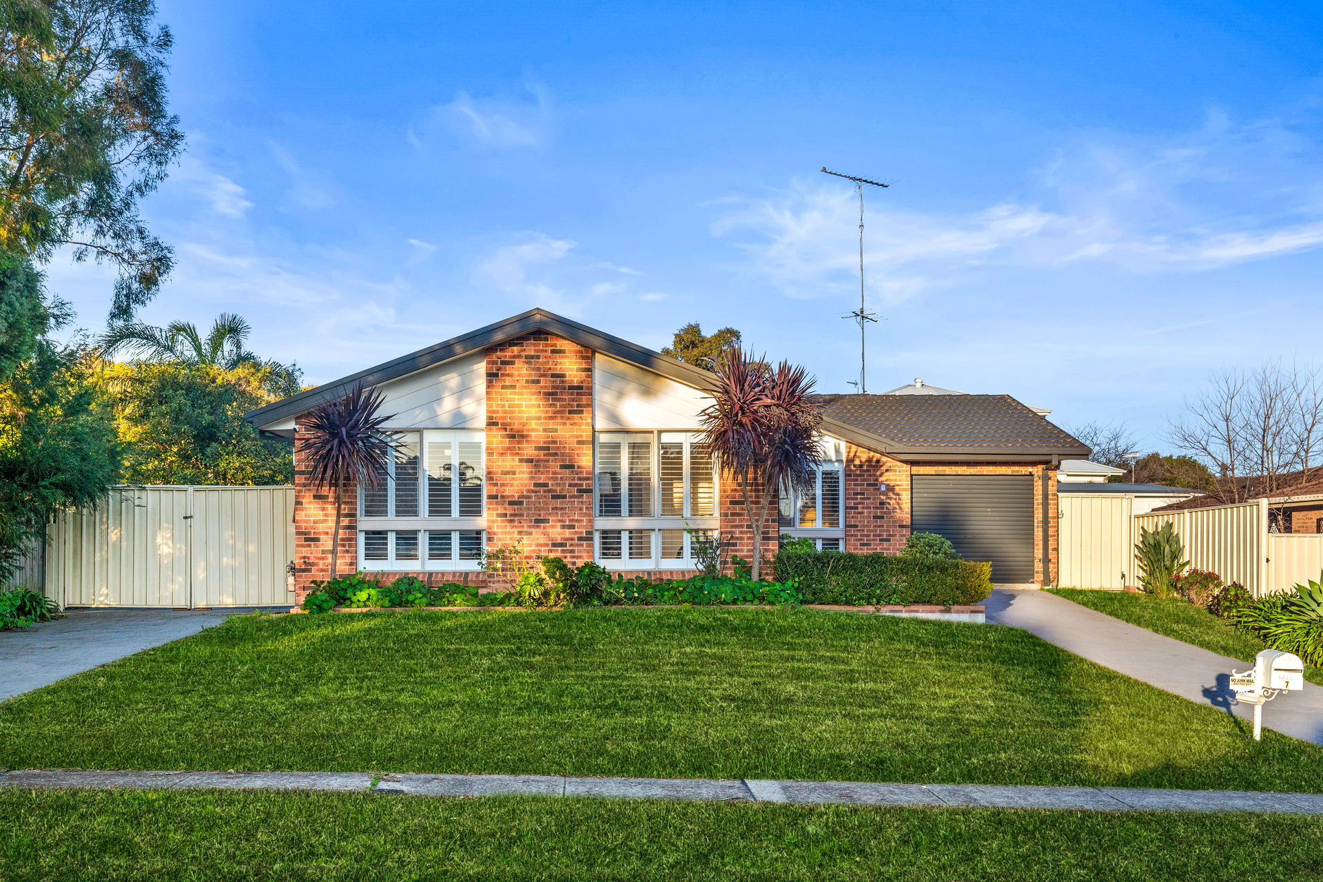 Sold - 7 Pagoda Crescent - New Property in Quakers Hill - Real Estate by Ruma Mundi