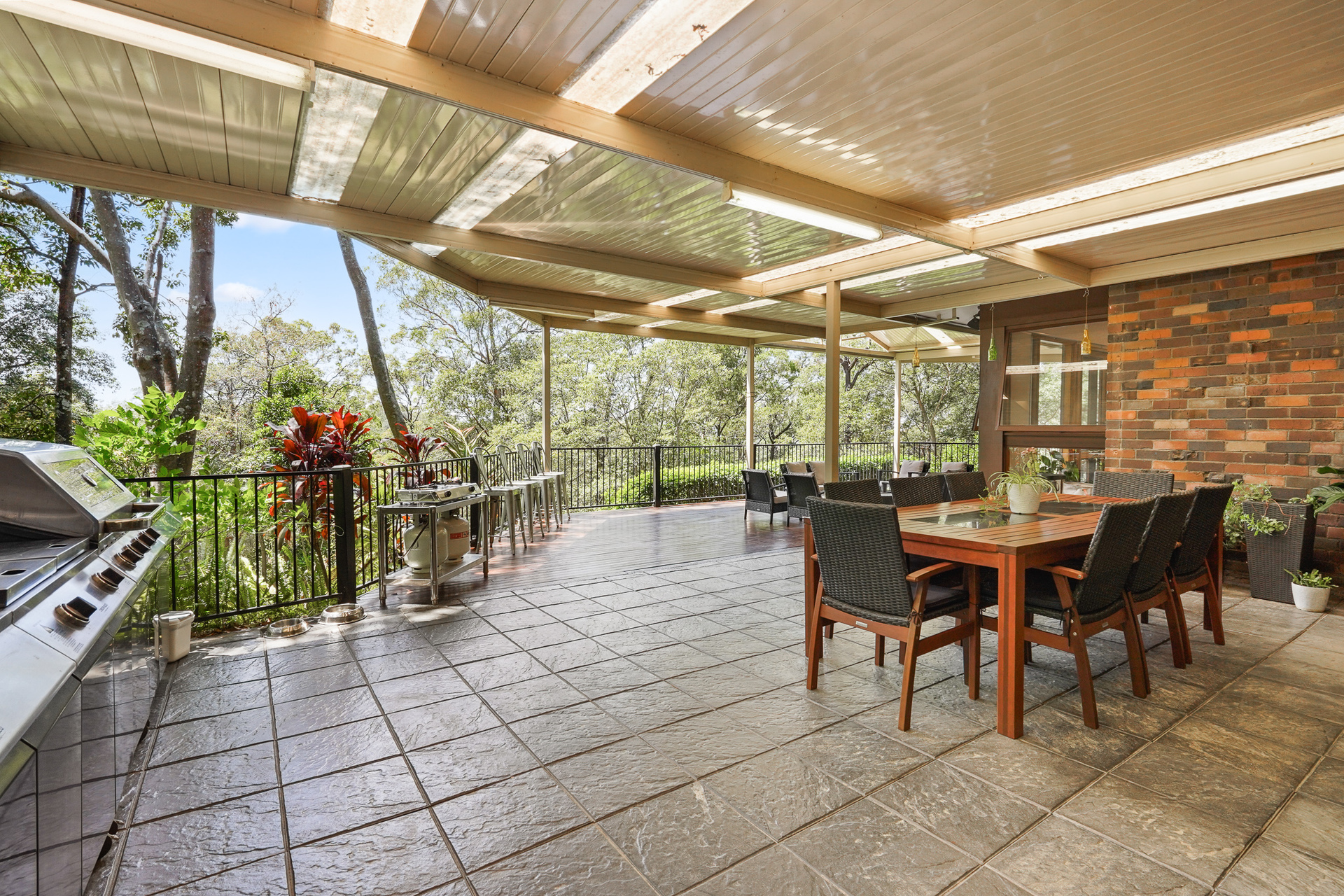 For Sale - 91 Serpentine Lane - New Property in Bowen Mountain - Real Estate by Greg Vincent