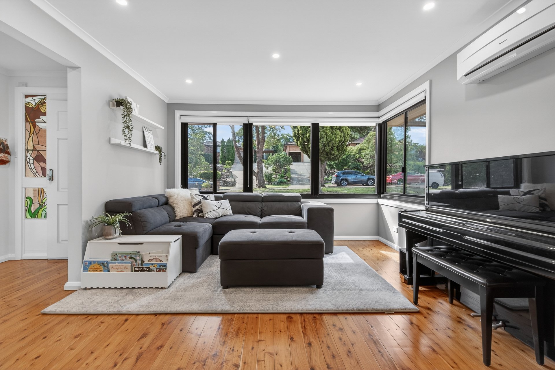Sold - 17 Sanders Crescent - New Property in Kings Langley - Real Estate by Kim McChlery