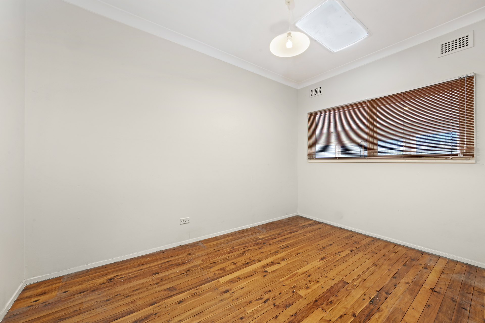 Sold - 18 Orlando Crescent - New Property in Seven Hills - Real Estate by Joel Hollings
