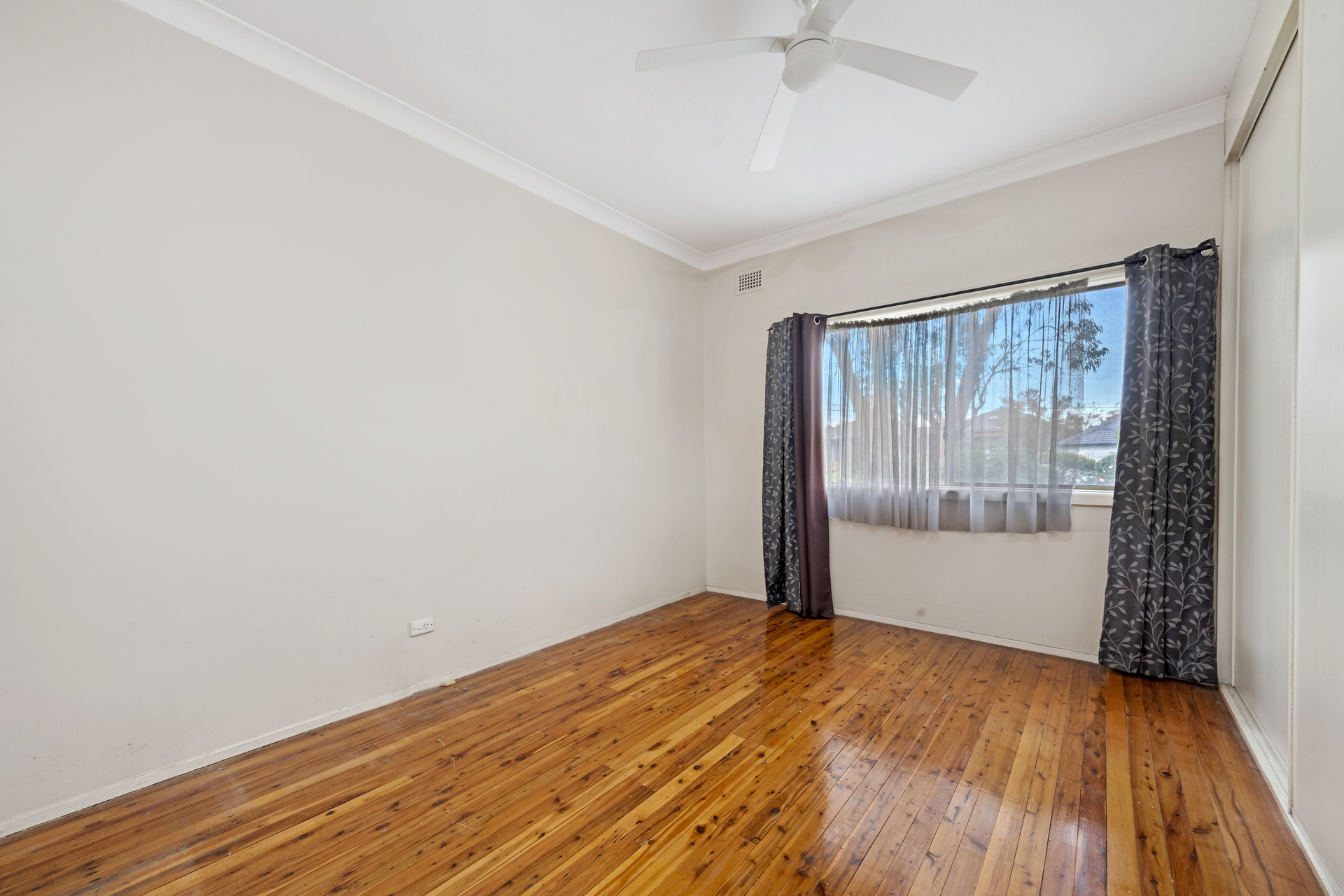 Sold - 18 Orlando Crescent - New Property in Seven Hills - Real Estate by Joel Hollings