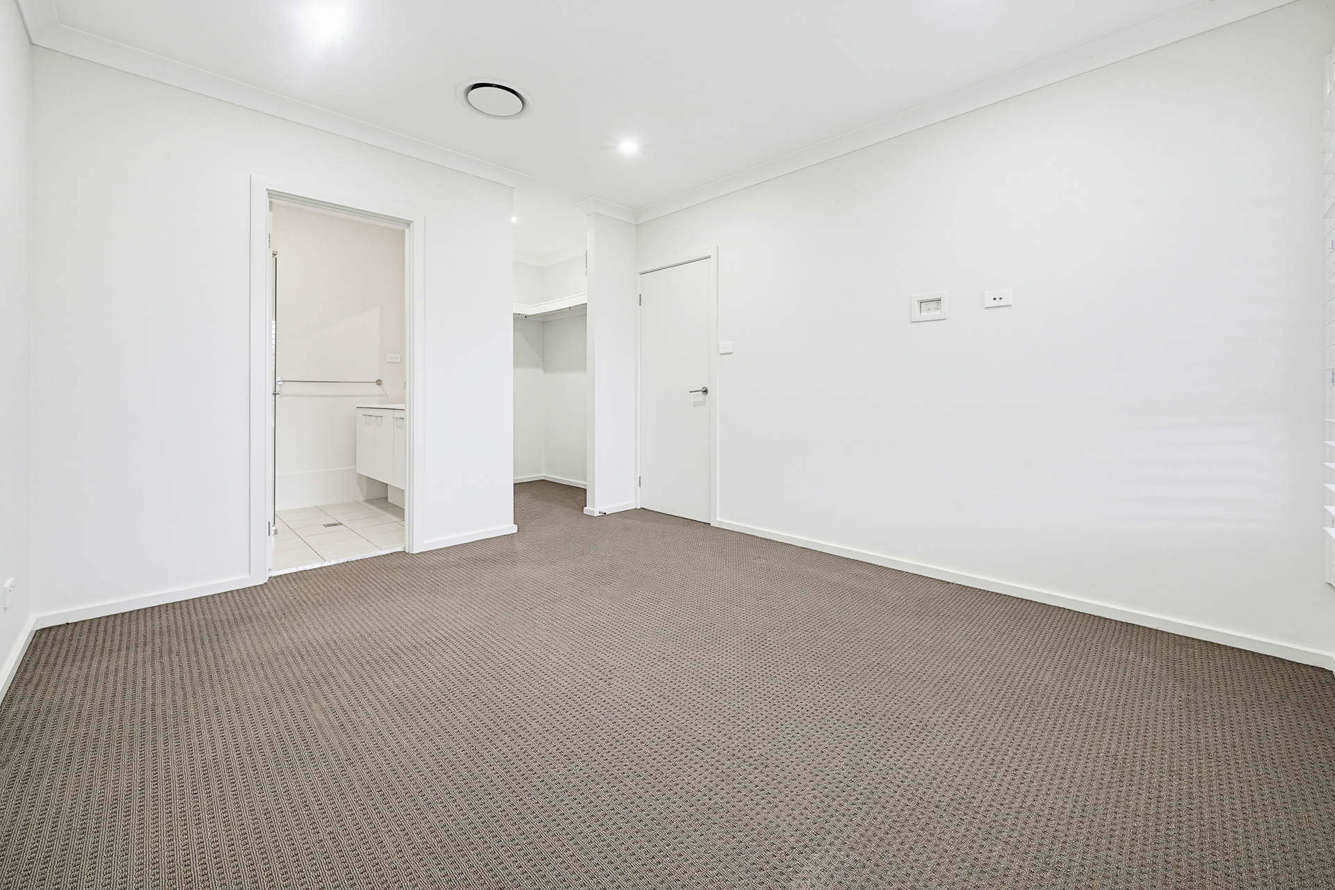 Leased - 48 Wellesley Crescent - New Property in Kings Park - Real Estate by Rayan Tirmzey