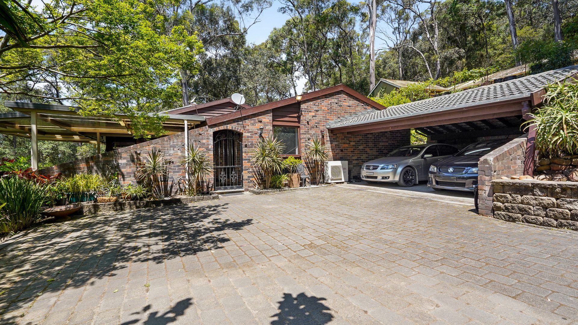 For Sale - 91 Serpentine Lane - New Property in Bowen Mountain - Real Estate by Greg Vincent