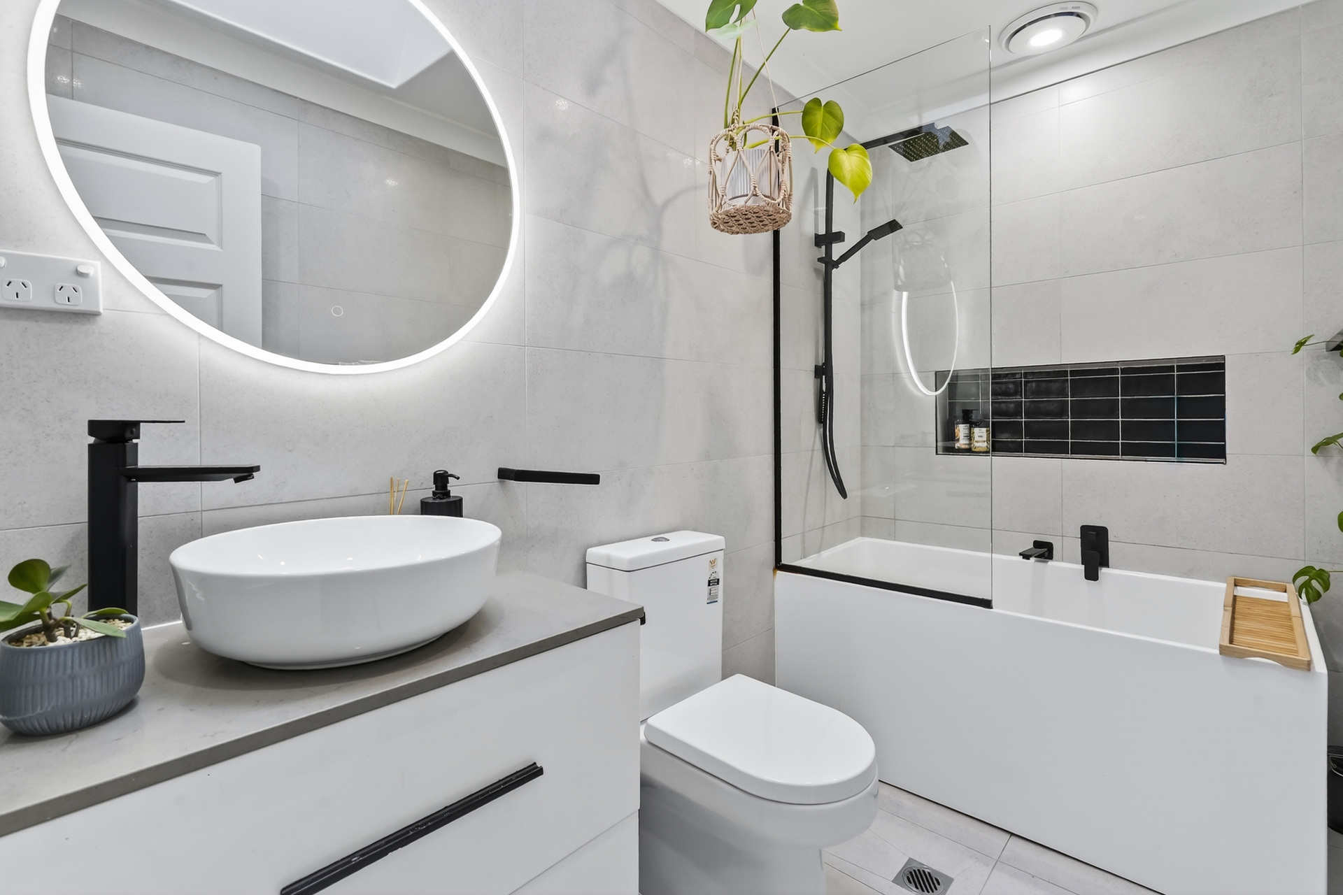 For Sale - 27 James Cook Drive - New Property in Kings Langley - Real Estate by Kim McChlery