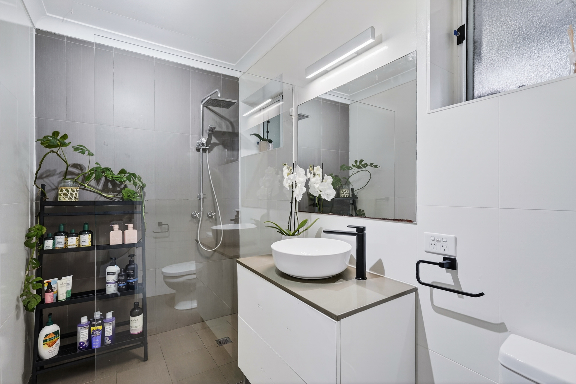 For Sale - 27 James Cook Drive - New Property in Kings Langley - Real Estate by Kim McChlery