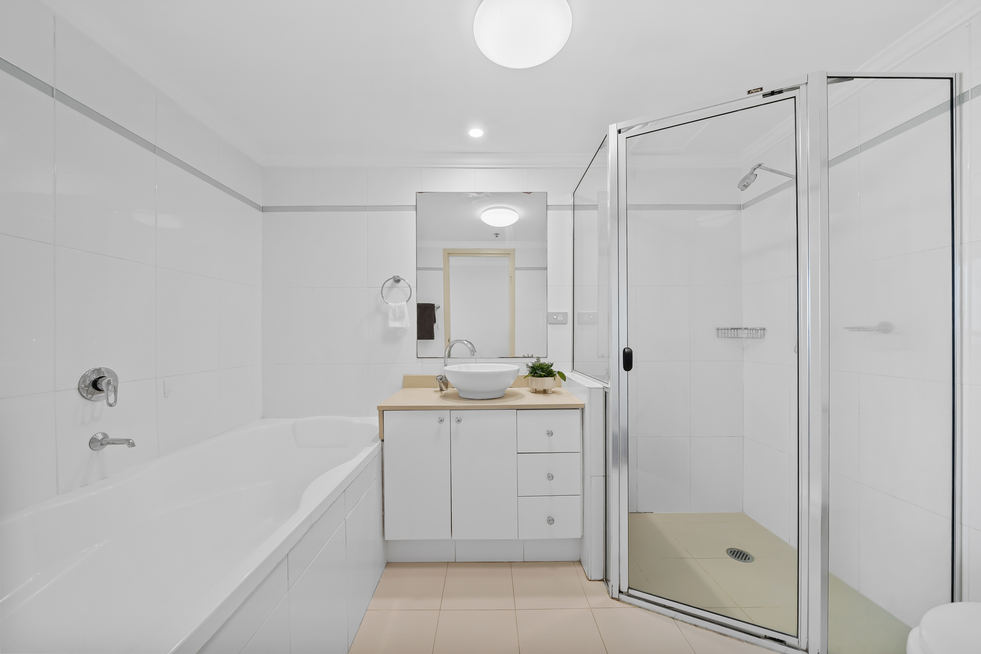 For Sale - 95/809-811 Pacific Highway - New Property in Chatswood - Real Estate by Rebecca Ying Li