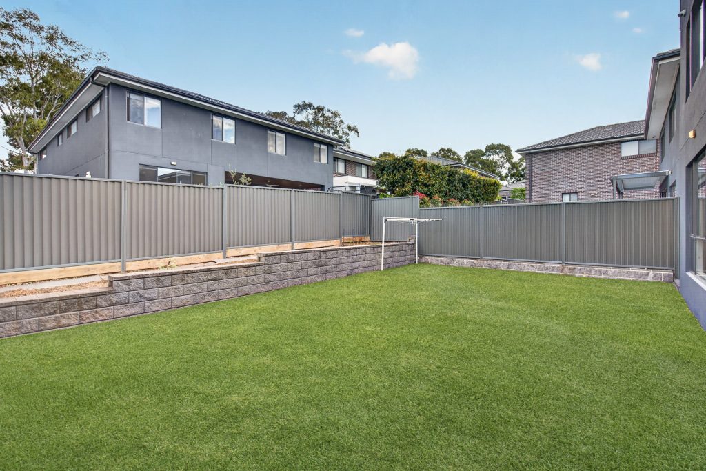 Sold - 5 Braeburn Crescent - New Property in Stanhope Gardens - Real Estate by Sam Yazdi