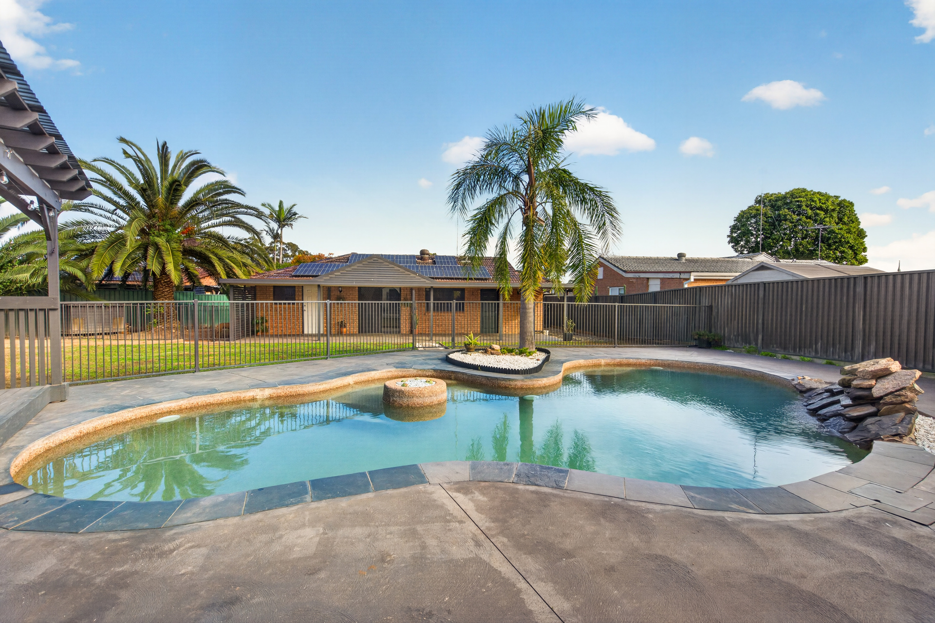 For Sale - 4 Owen Place - New Property in South Windsor - Real Estate by Yuri Cattaneo