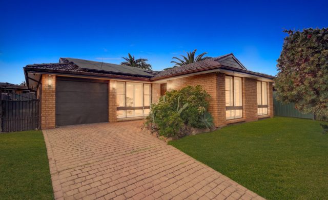 For Sale - 4 Owen Place - New Property in South Windsor - Real Estate by Yuri Cattaneo