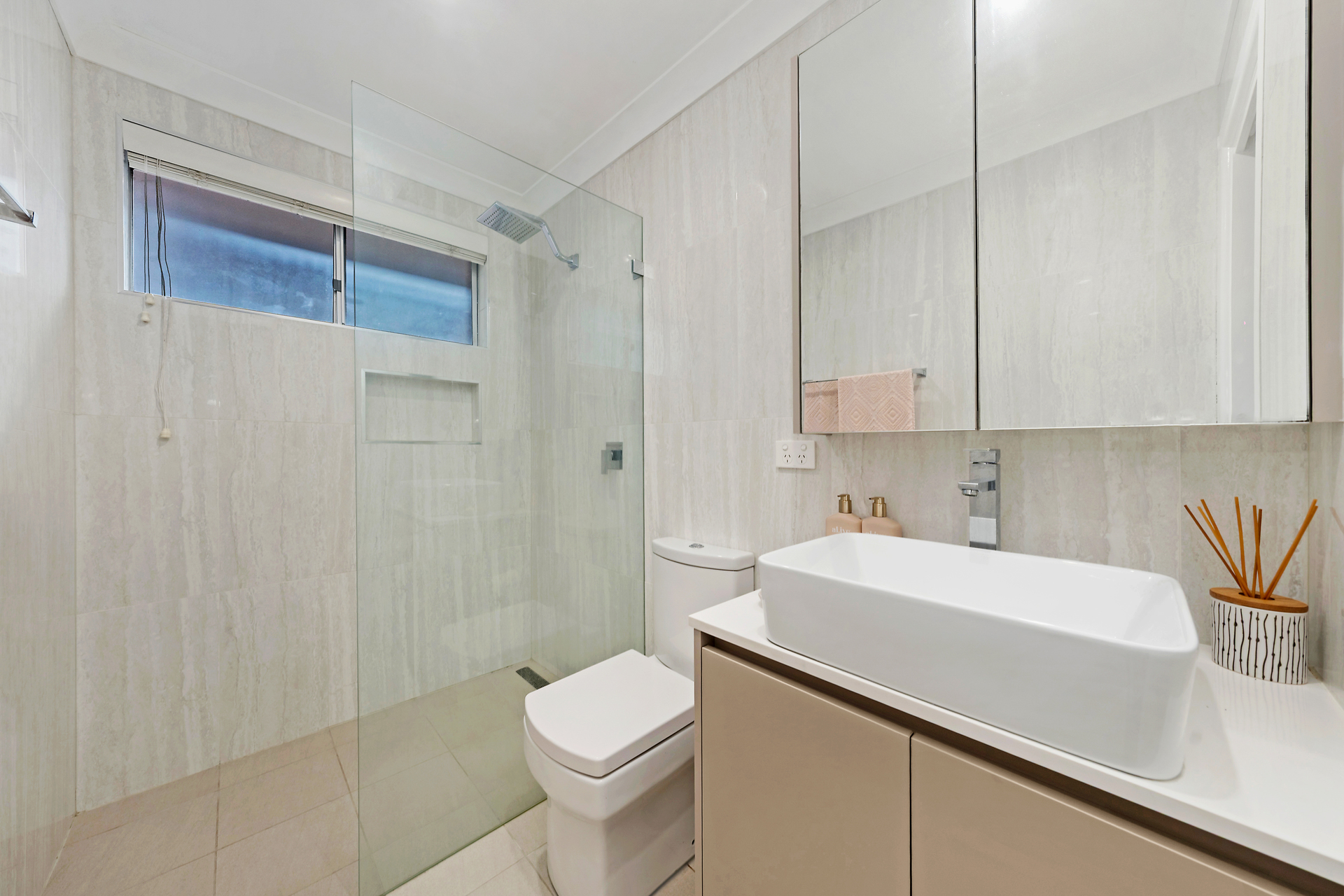 For Sale - 88 Lavinia Street - New Property in Seven Hills - Real Estate by Joel Hollings