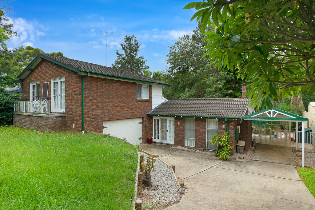 Sold - 47 Plymouth Crescent - New Property in Kings Langley - Real Estate by Kim McChlery
