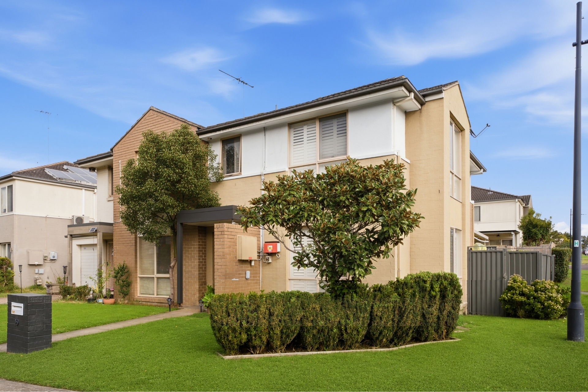 For Sale - 19 Silvereye Circuit - New Property in Woodcroft - Real Estate by Ronald Ramirez
