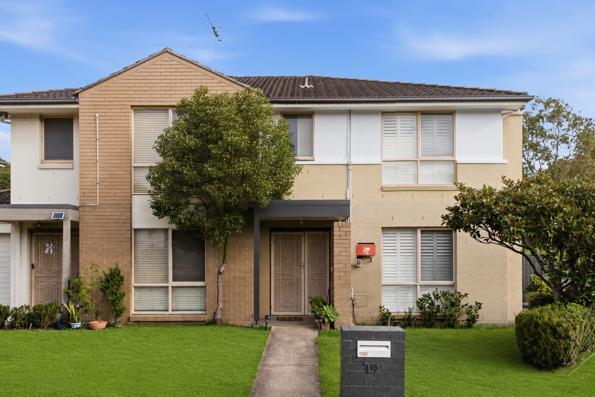 For Sale - 19 Silvereye Circuit - New Property in Woodcroft - Real Estate by Ronald Ramirez