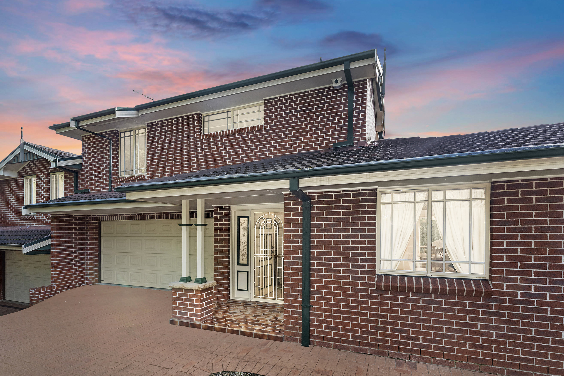 Sold - 2/27 Lyne Road - New Property in Cheltenham - Real Estate by Belinda Hill