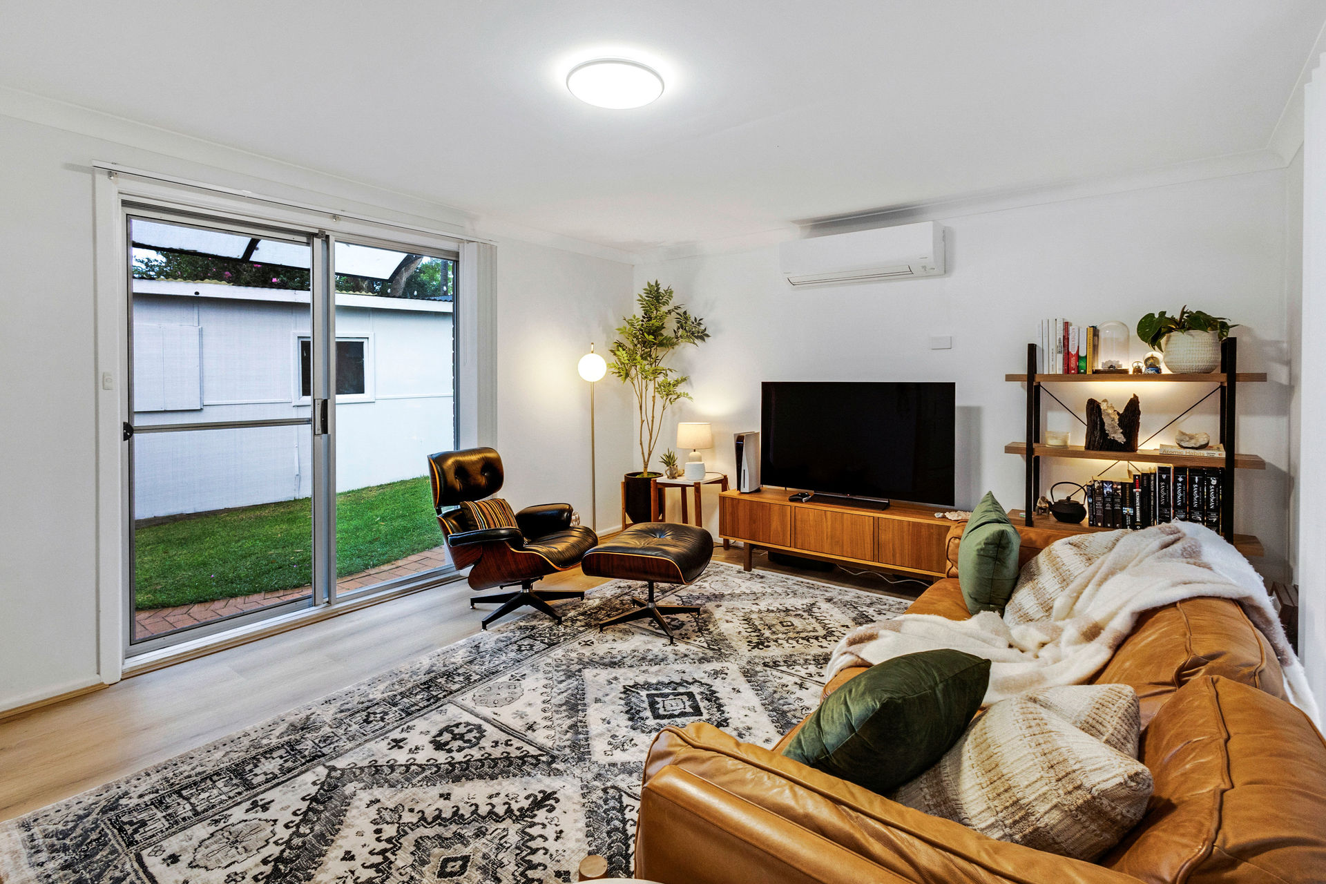 Auction - 9 Bowman Avenue - New Property in Castle Hill - Real Estate by Richard Hayek