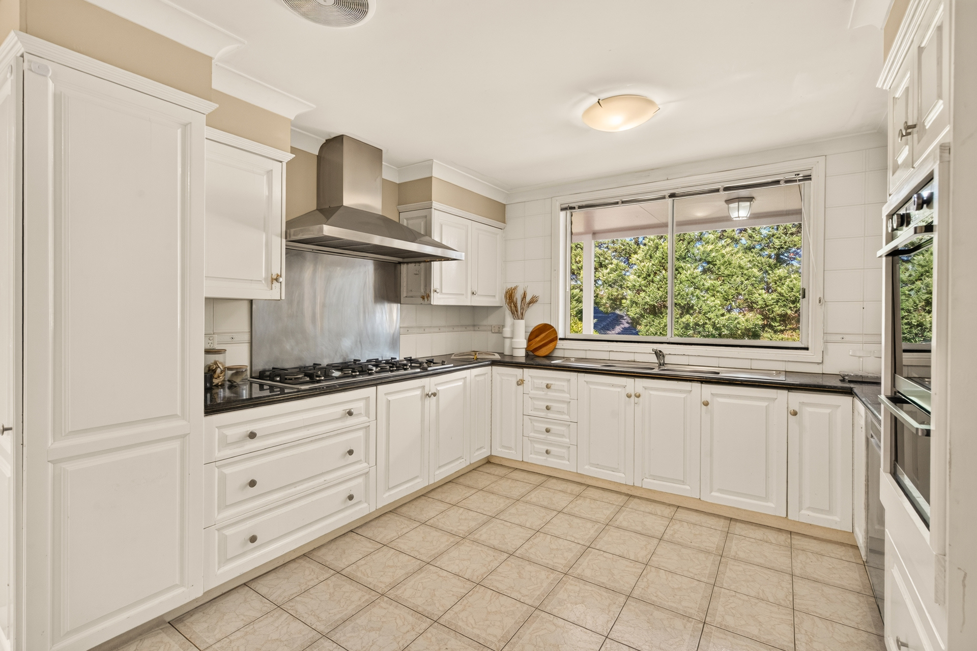 Auction - 6 Farrer Avenue - New Property in West Pennant Hills - Real Estate by Mark Vinogradov