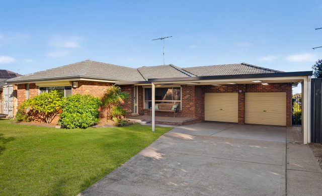 Auction - 57 Sporing Avenue - New Property in Kings Langley - Real Estate by Kim McChlery