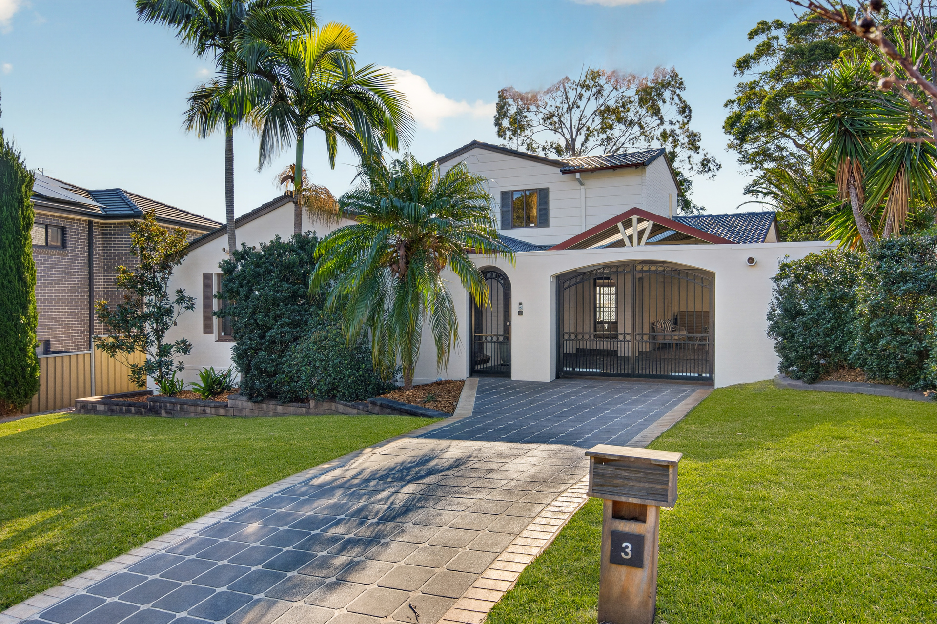 Auction - 3 Clerke Place - New Property in Kings Langley - Real Estate by Kim McChlery