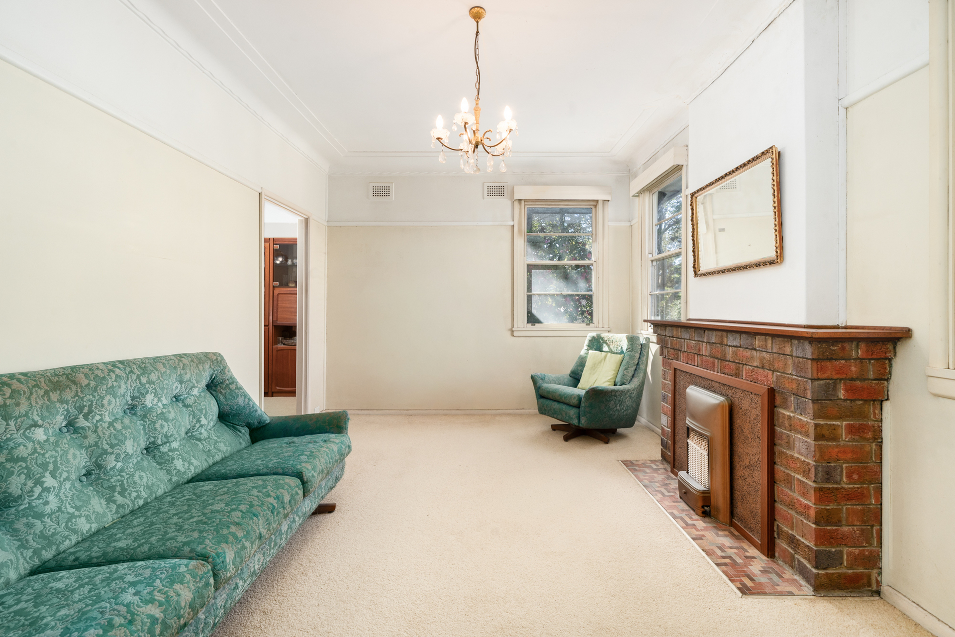 Auction - 2 Hillcrest Avenue - New Property in Epping - Real Estate by Teena Vaughan