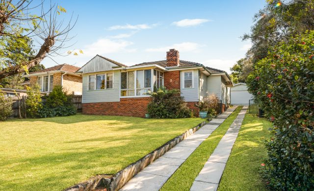 Auction - 2 Hillcrest Avenue - New Property in Epping - Real Estate by Teena Vaughan