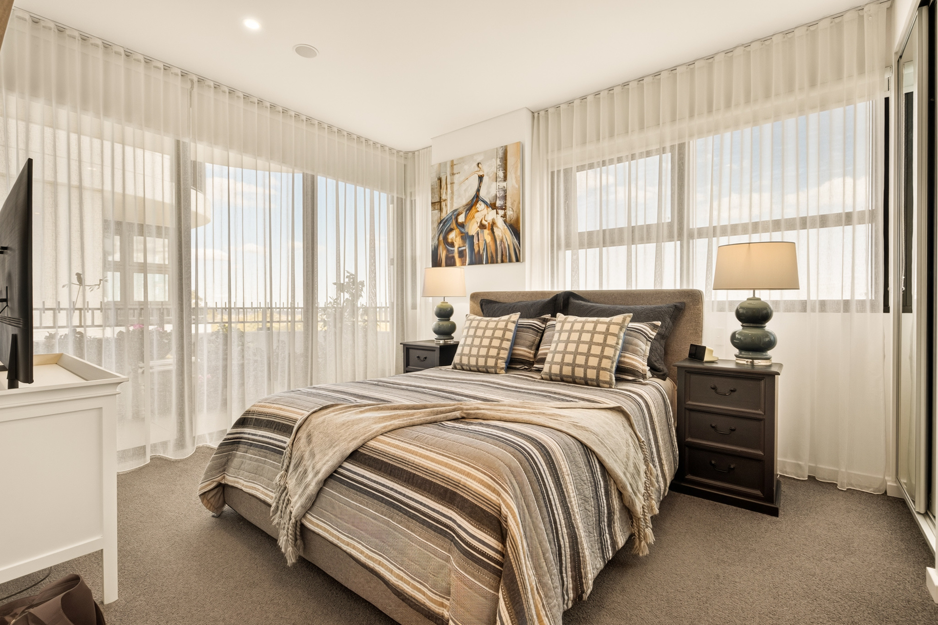 Auction - 1107/8 Garthowen Crescent - New Property in Castle Hill - Real Estate by Peter Pokorny