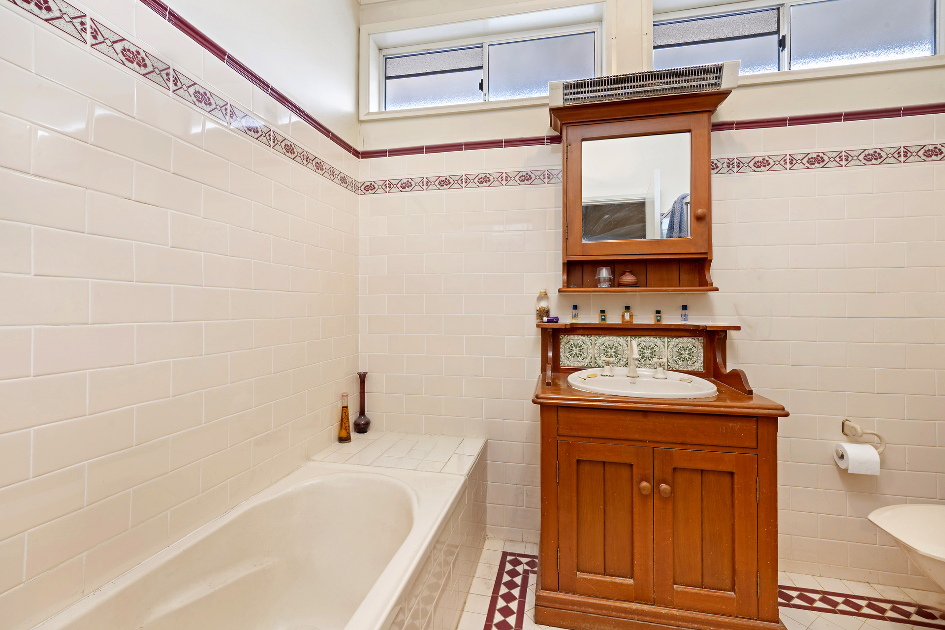 Auction - 10 Coveny Street - New Property in Doonside - Real Estate by Joel Hollings