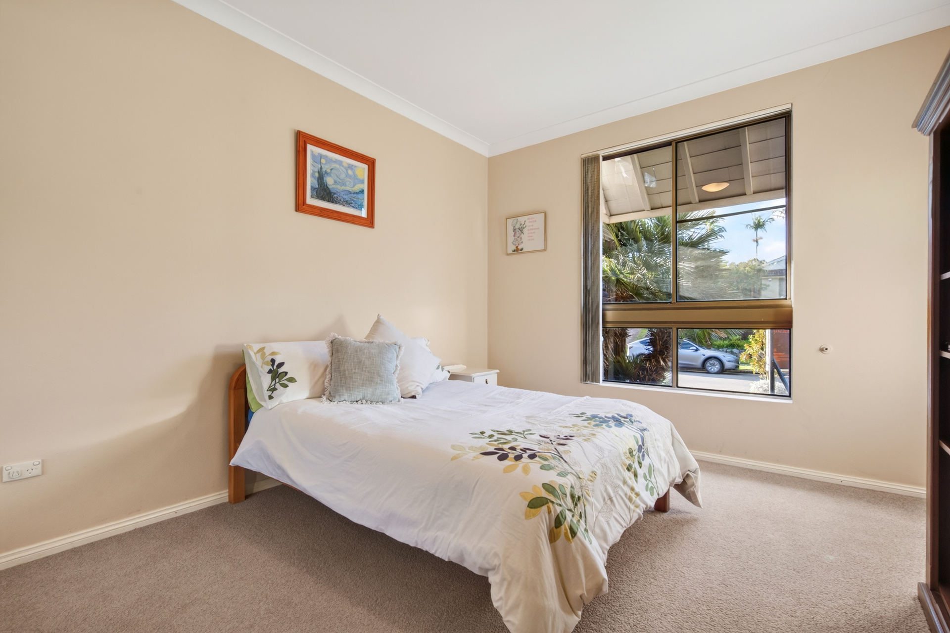 For Sale - 4 Hicks Place - New Property in Kings Langley - Real Estate by Kim McChlery