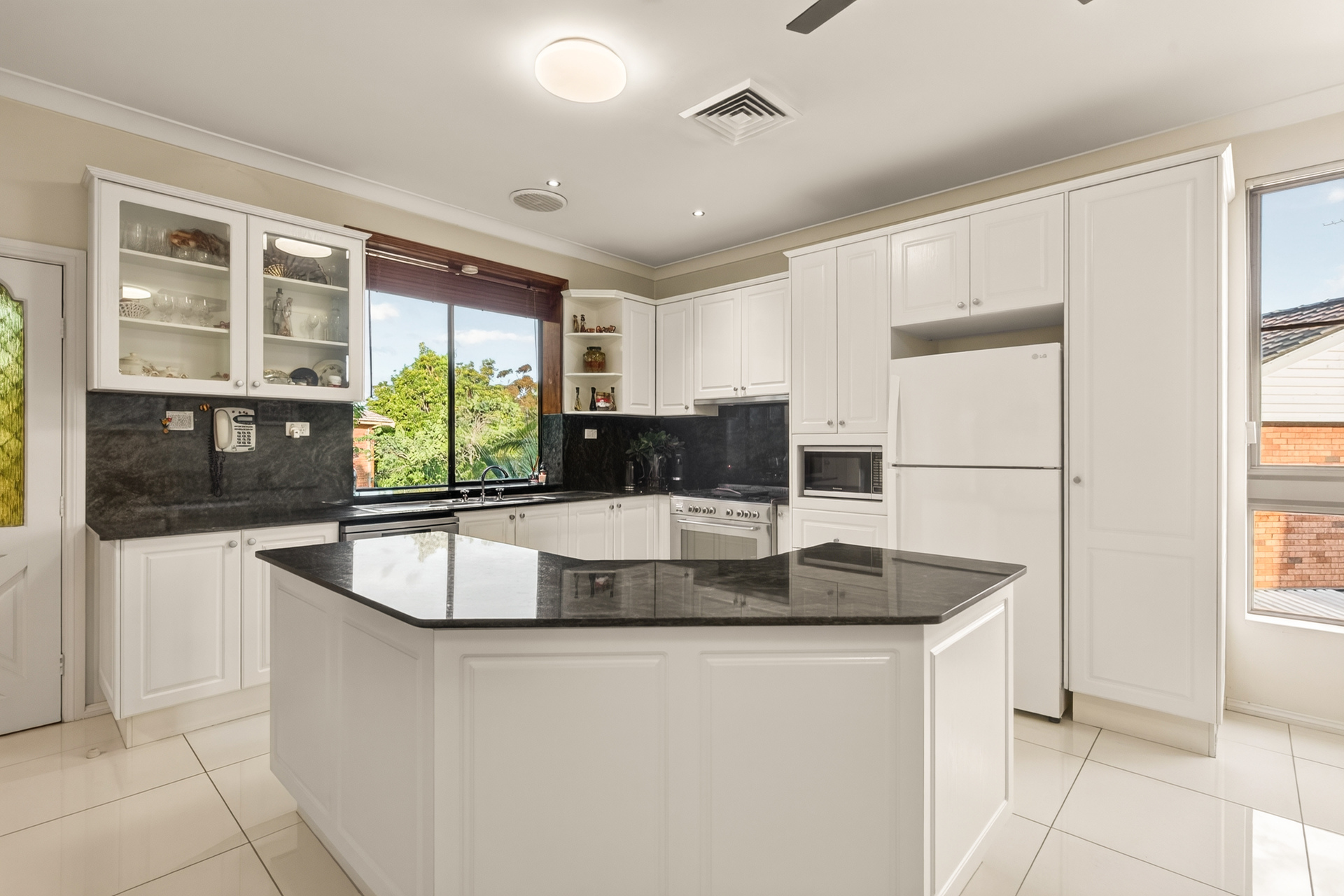 For Sale - 4 Hicks Place - New Property in Kings Langley - Real Estate by Kim McChlery