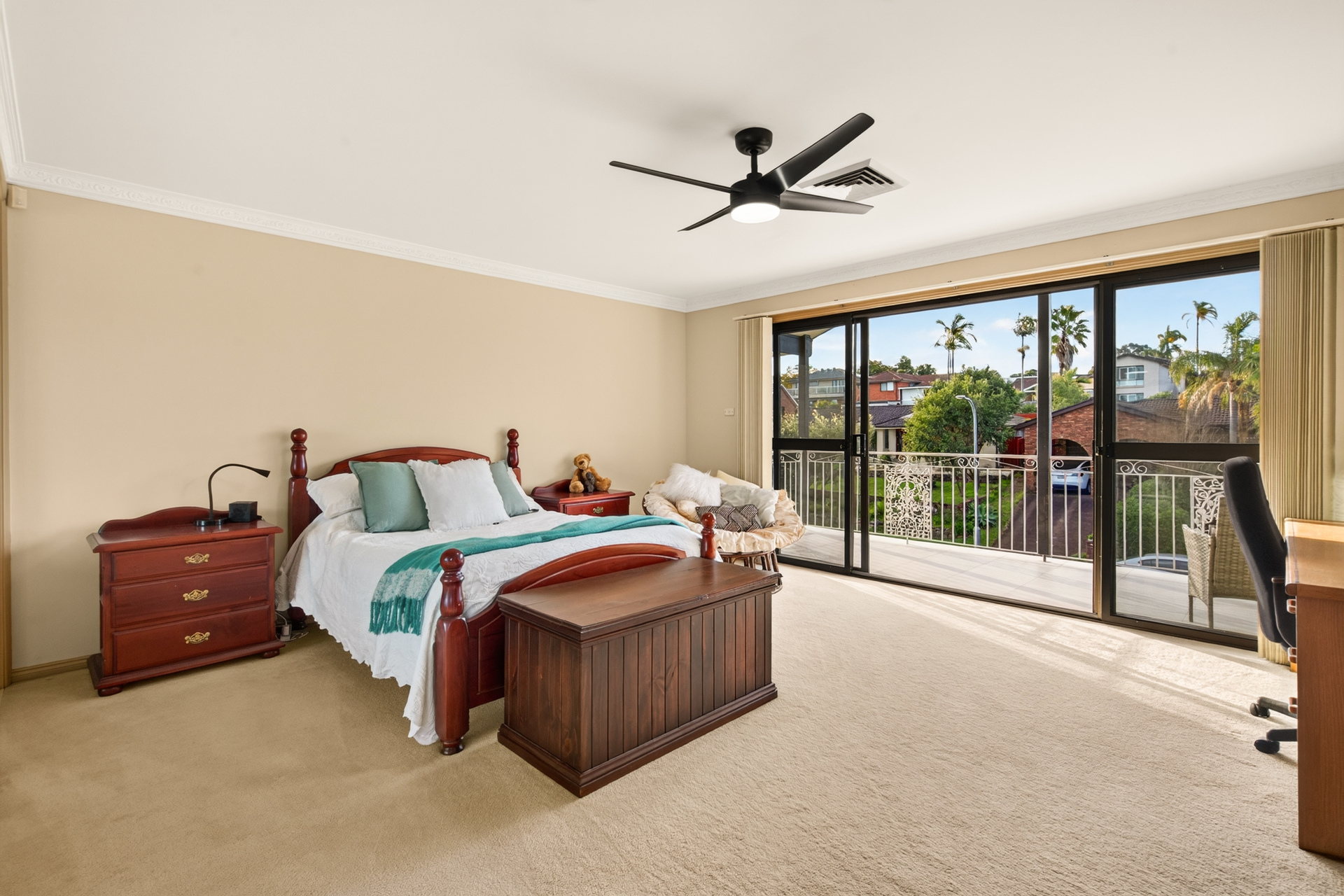 For Sale - 4 Hicks Place - New Property in Kings Langley - Real Estate by Kim McChlery
