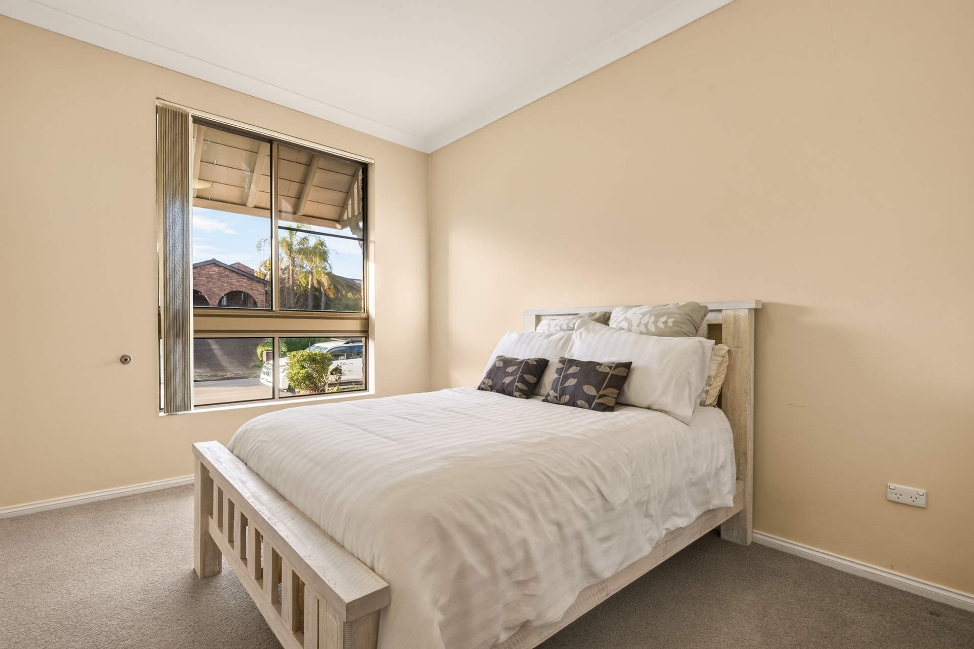 For Sale - 4 Hicks Place - New Property in Kings Langley - Real Estate by Kim McChlery
