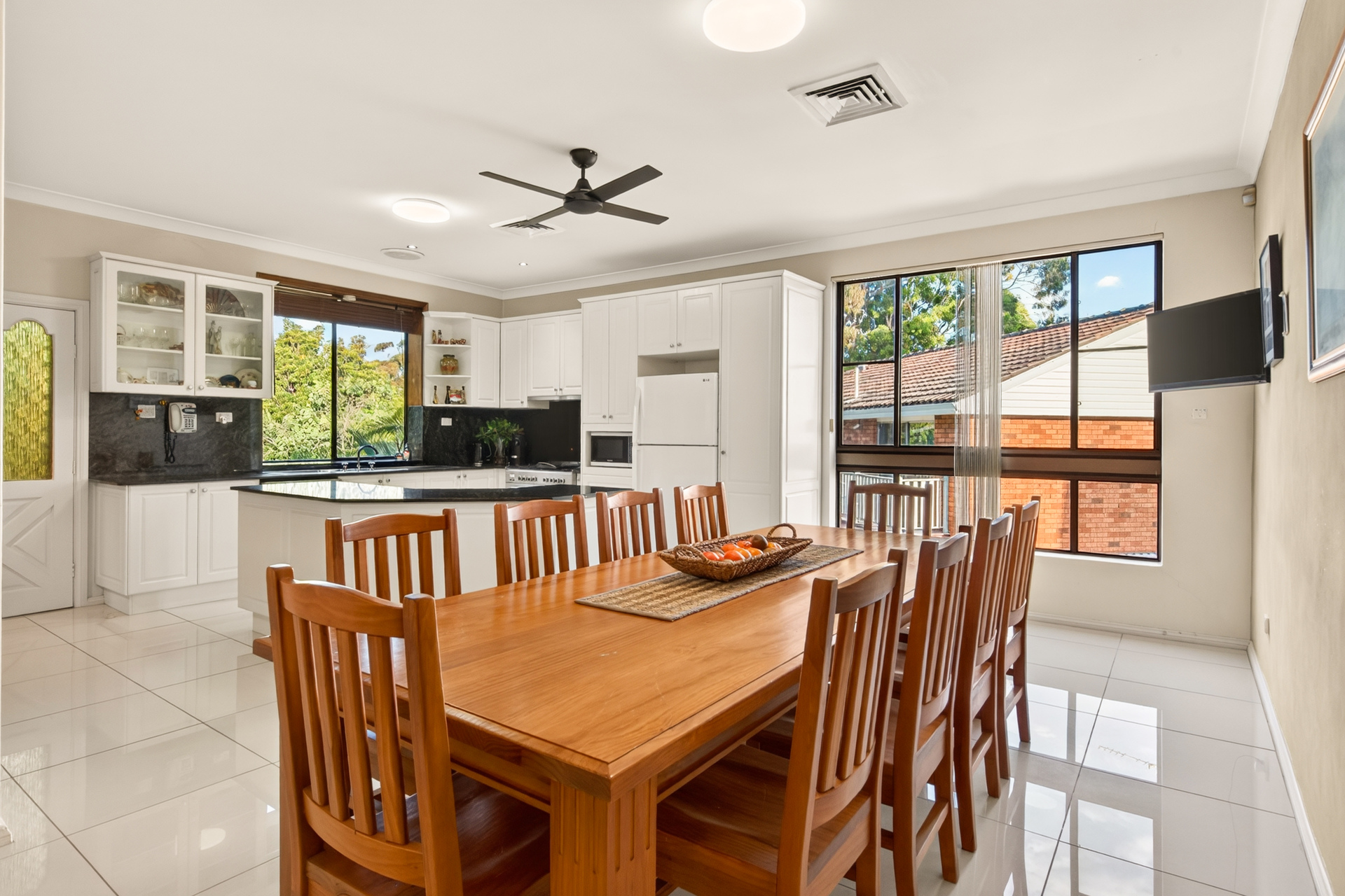 For Sale - 4 Hicks Place - New Property in Kings Langley - Real Estate by Kim McChlery