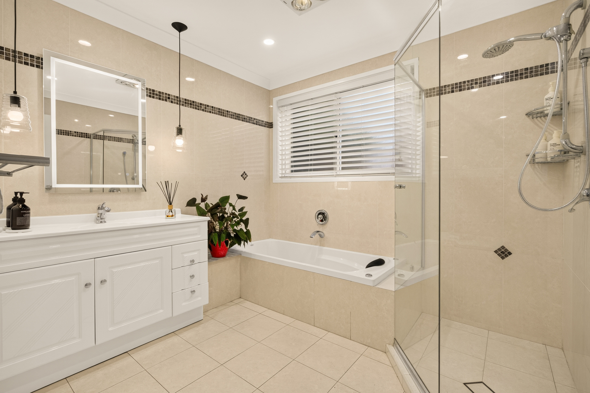 Auction - 57 Aldgate Street - New Property in Prospect - Real Estate by Monique Layoun
